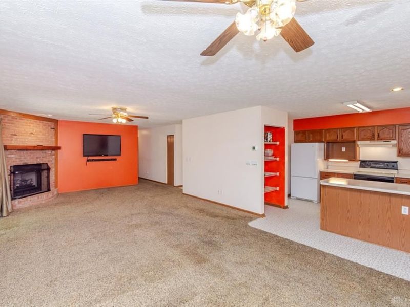 519 Lakengren Drive, Eaton, OH 45320 Photo 5