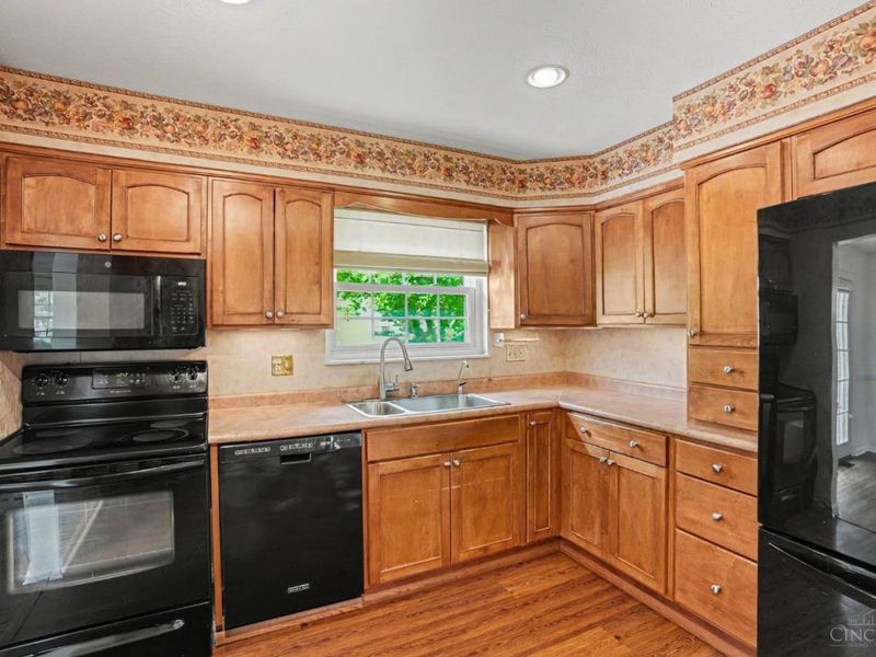 4483 Woodtrail Lane, Colerain Township, OH 45251 Photo 5
