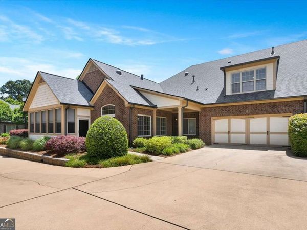 120 Chastain Road NW, Unit 1501, Kennesaw, GA 30144