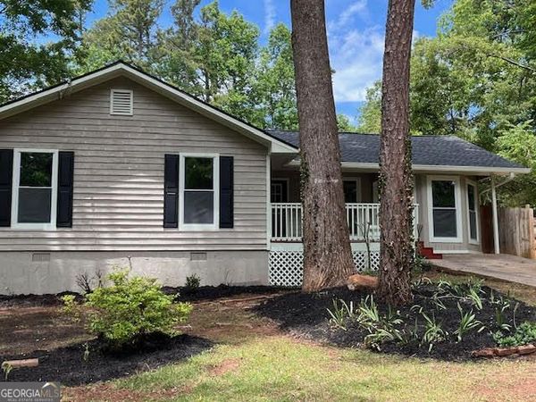 723 Lookout Pointe, Lawrenceville, GA 30043