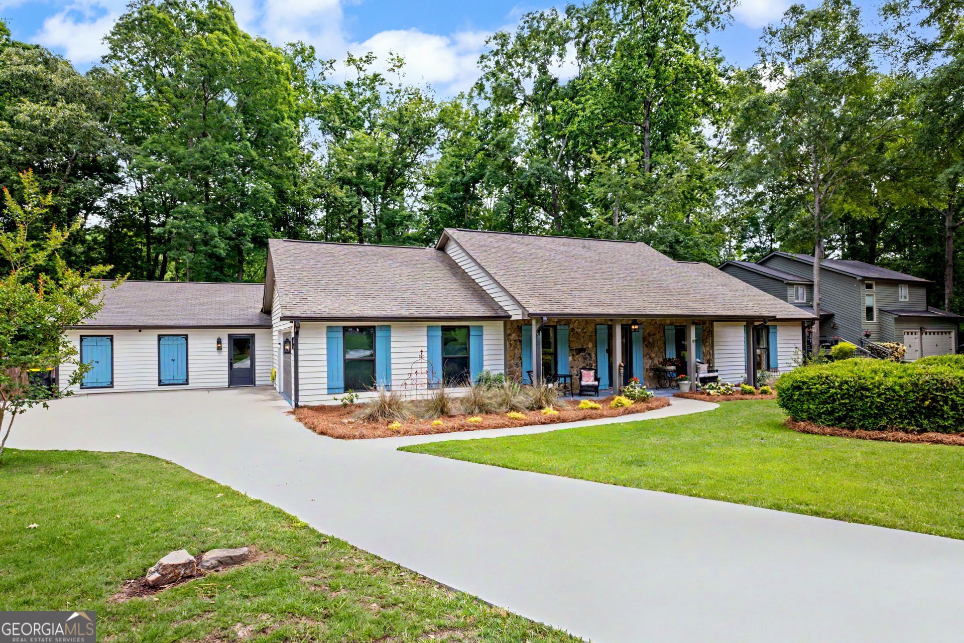 117 Lakeside Drive, Peachtree City, GA 30269 Main Photo