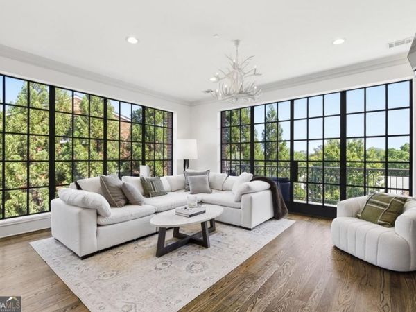 220 Vickery Falls Drive, Unit 220, Roswell, GA 30075