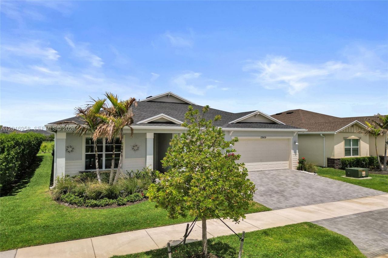 13909 SE Riversway St, Port Saint Lucie, FL 34984 Photo