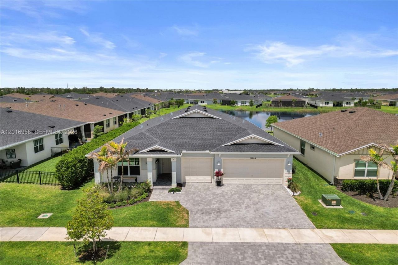13909 SE Riversway St, Port Saint Lucie, FL 34984 Photo