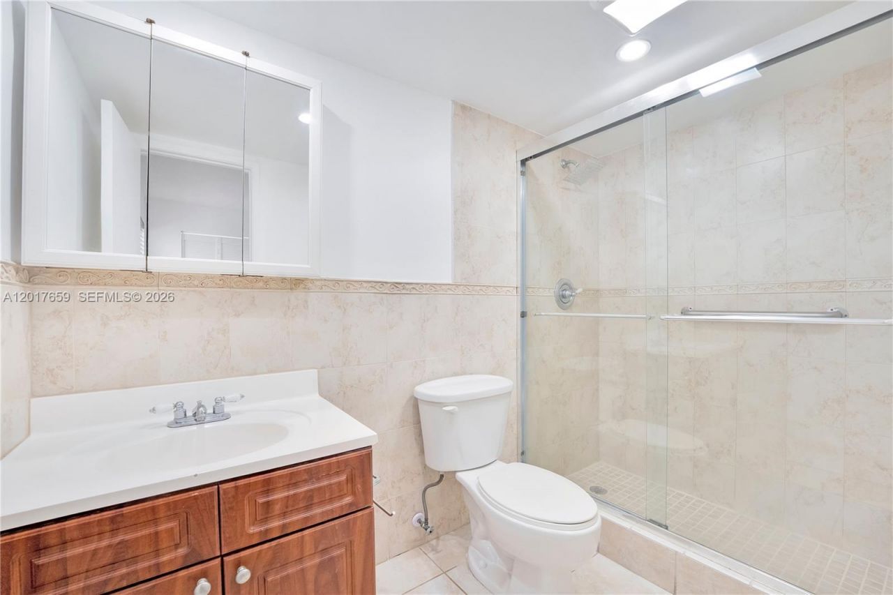 10296 NW 9th St Cir, Unit 103, Miami, FL 33172 Photo