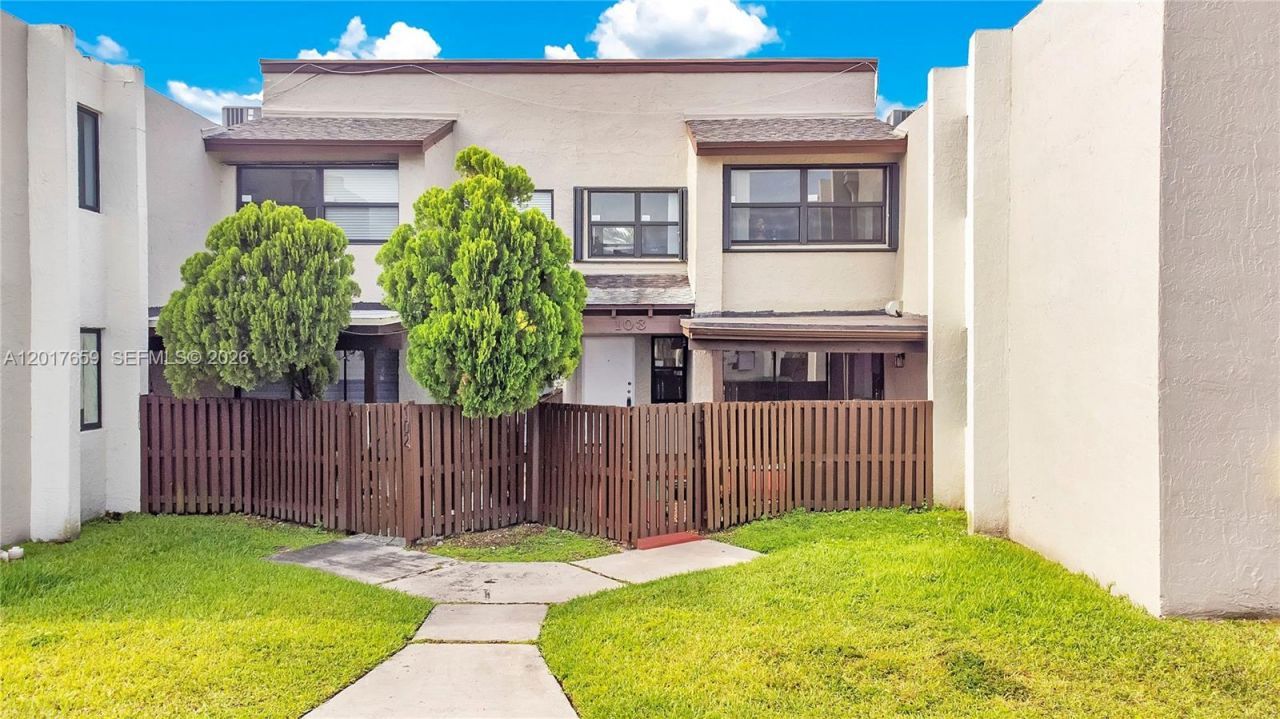 10296 NW 9th St Cir, Unit 103, Miami, FL 33172 Photo