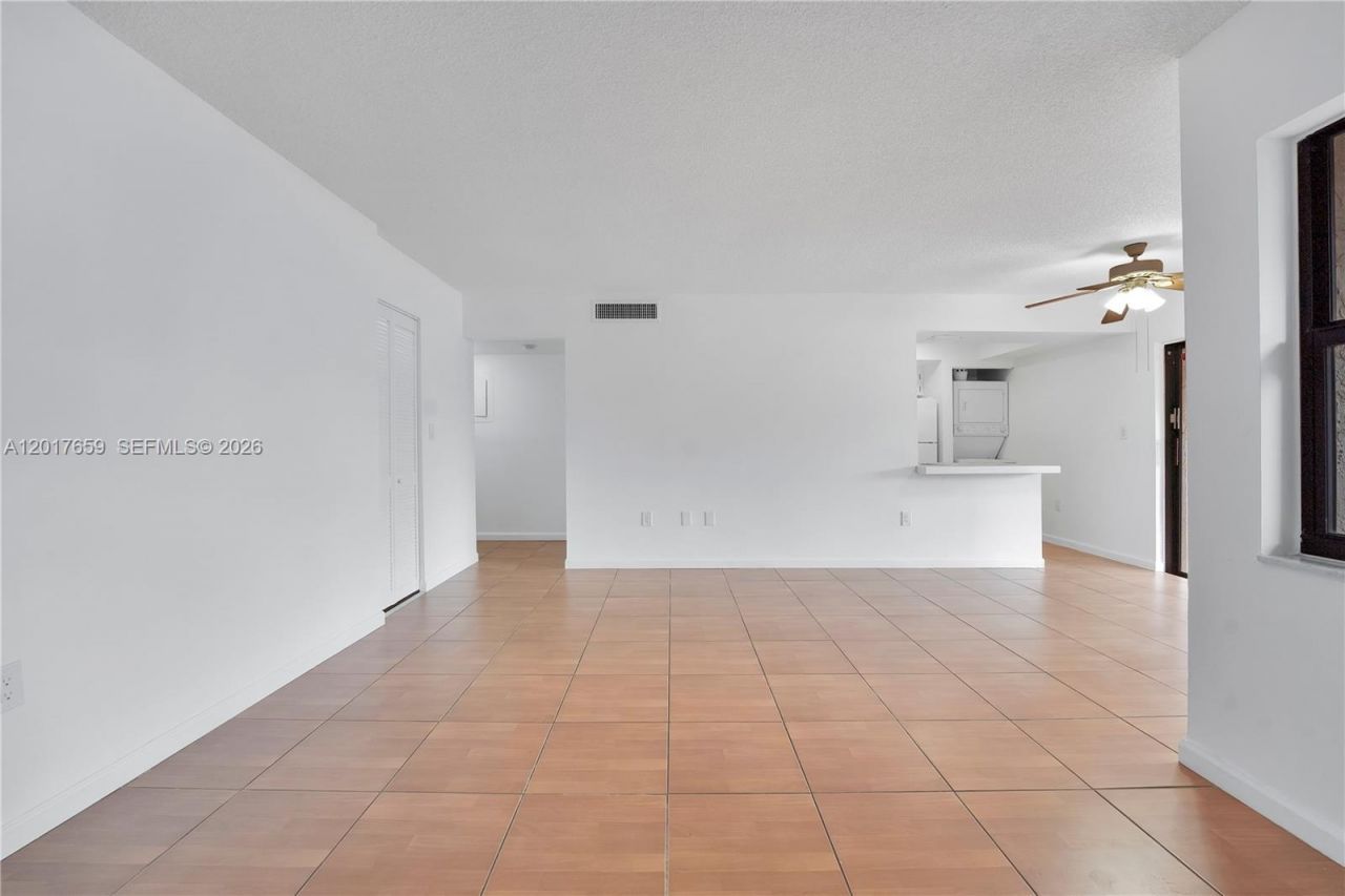 10296 NW 9th St Cir, Unit 103, Miami, FL 33172 Photo