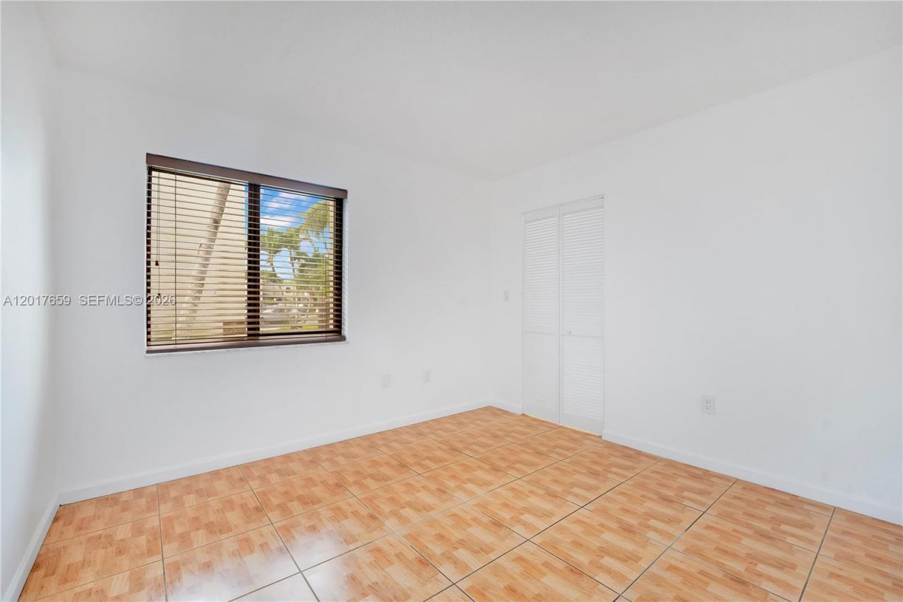10296 NW 9th St Cir, Unit 103, Miami, FL 33172 Photo