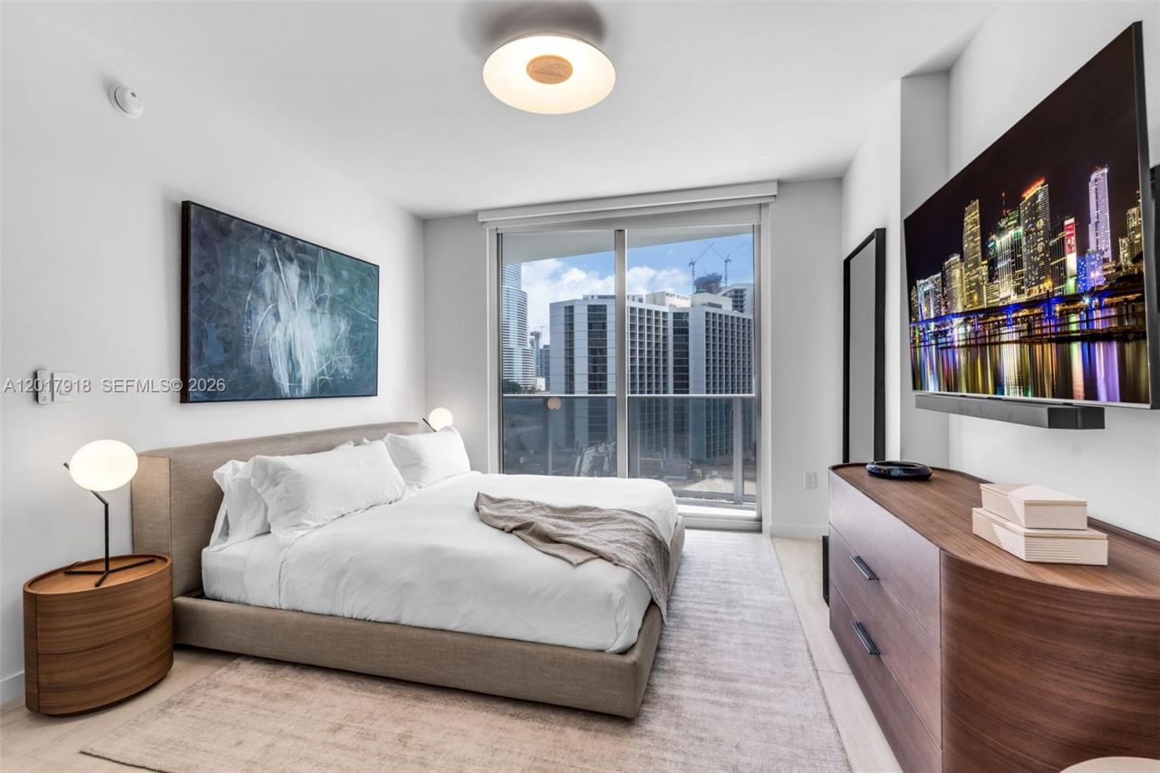 77 SE 5 , Unit 1601, Miami, FL 33131 Photo