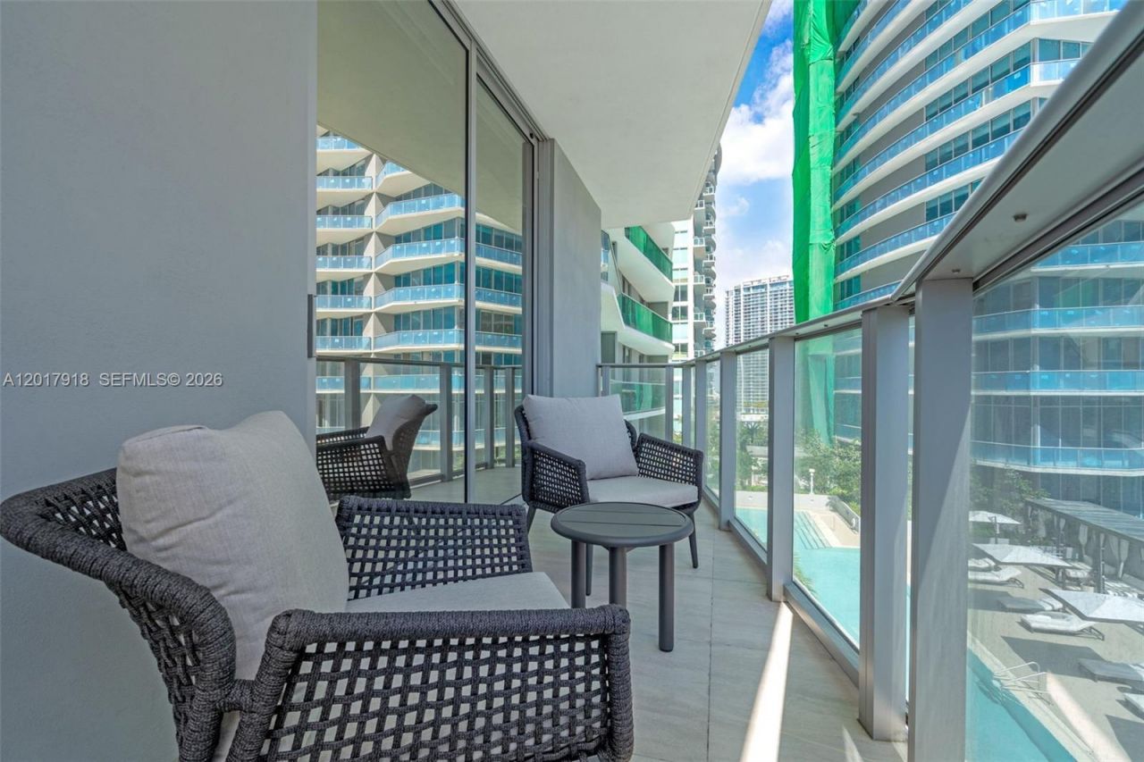 77 SE 5 , Unit 1601, Miami, FL 33131 Photo