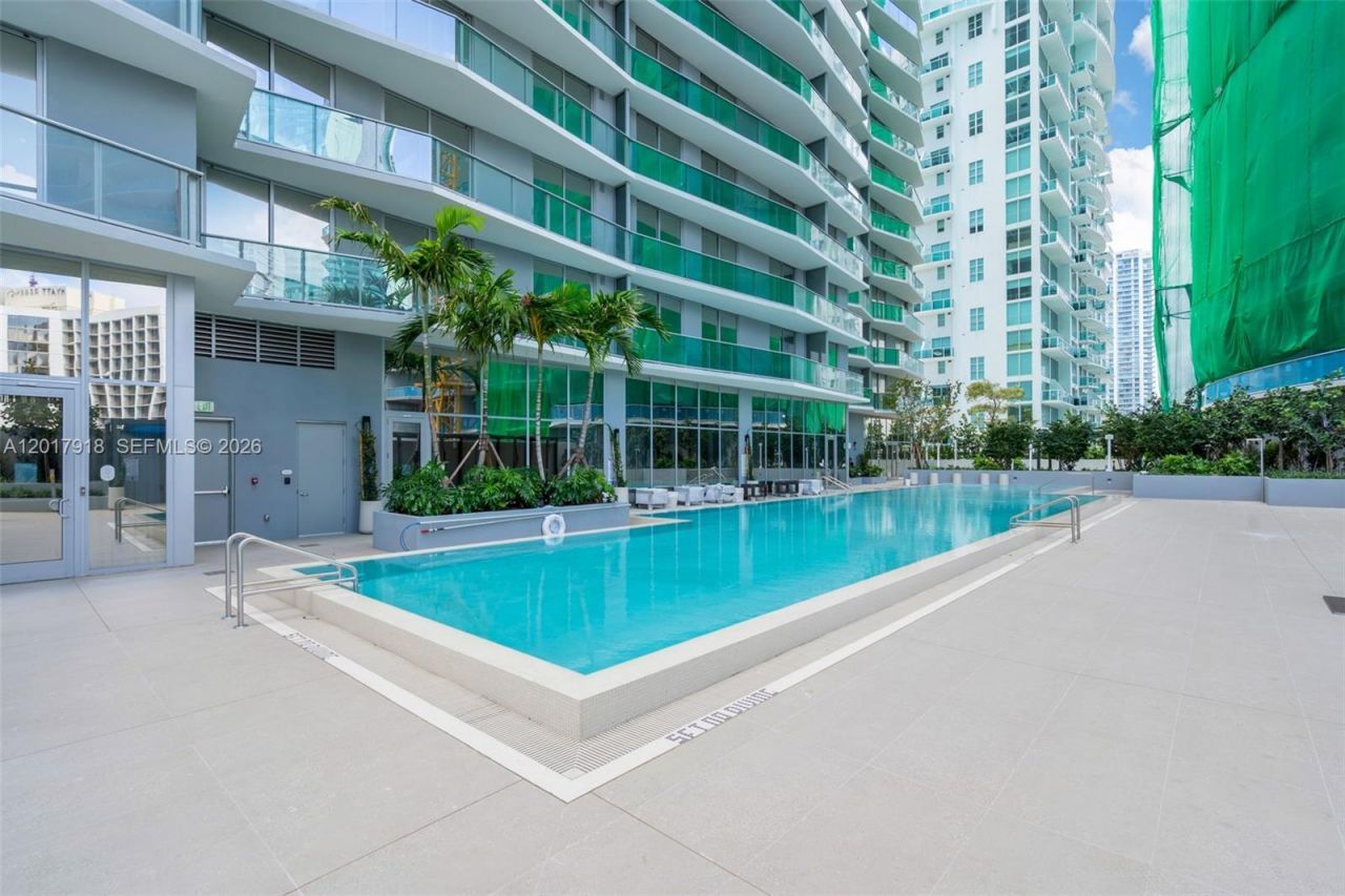 77 SE 5 , Unit 1601, Miami, FL 33131 Photo