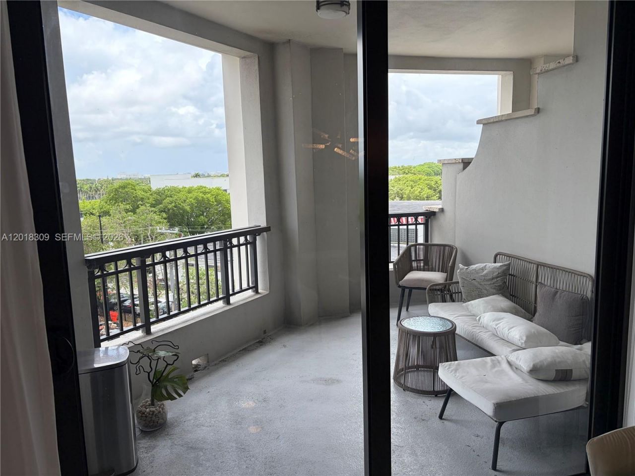 301 Altara Ave, Unit 413, Coral Gables, FL 33146 Photo