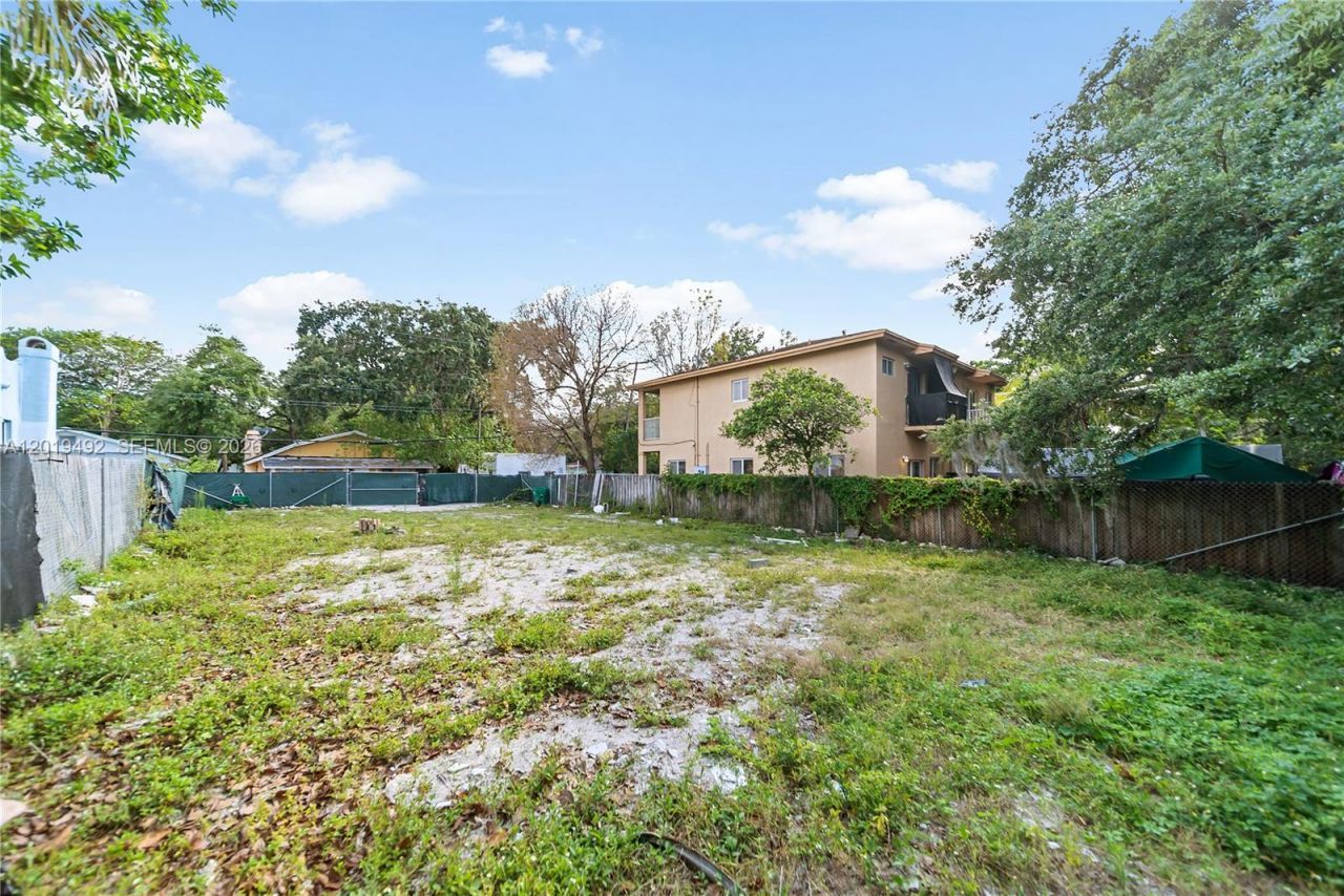 161 NE 60th St , Miami, FL 33137 Photo