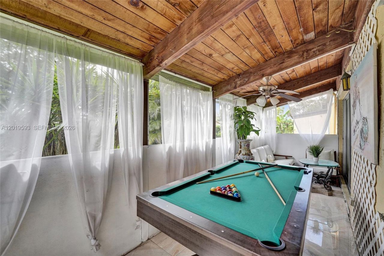 123 Briarwood Cir, Unit 2-5, Hollywood, FL 33024 Photo