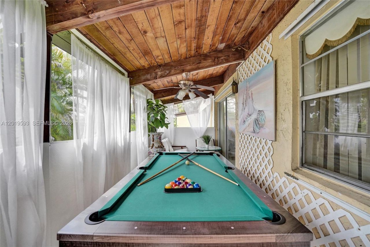 123 Briarwood Cir, Unit 2-5, Hollywood, FL 33024 Photo