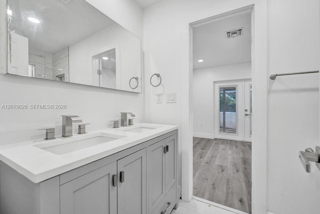101 SW 53rd Ave, Plantation, FL 33317 Photo