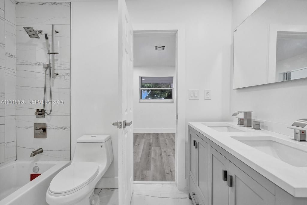 101 SW 53rd Ave, Plantation, FL 33317 Photo