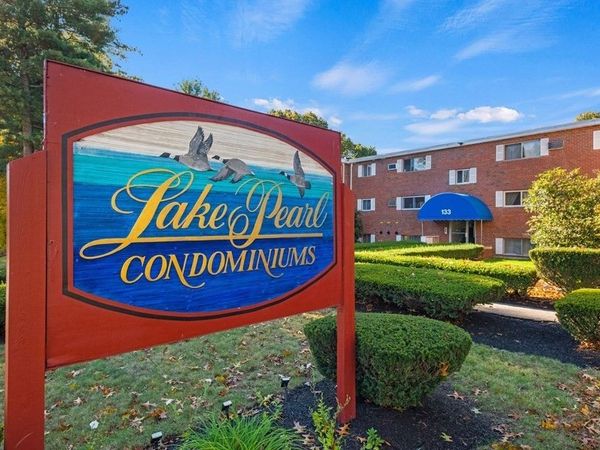131 Creek St, Unit 5, Wrentham, MA 02093
