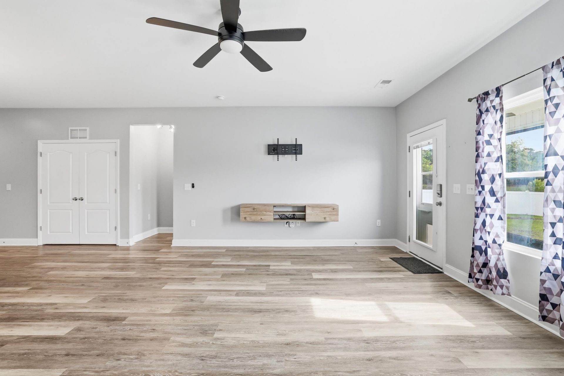 3042 Honey Clover Ct. Photo 14