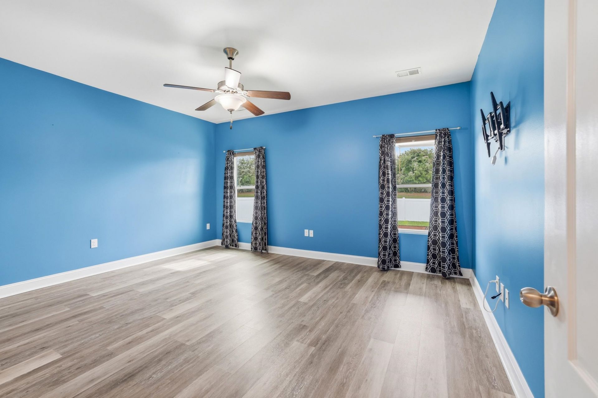 3042 Honey Clover Ct. Photo 17