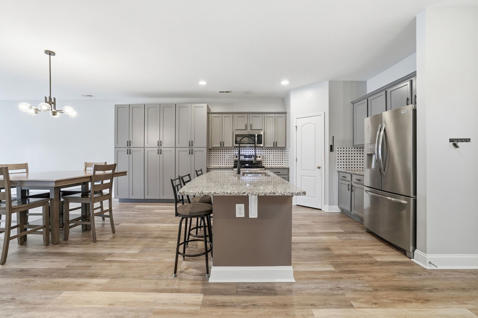 3042 Honey Clover Ct. Photo 8