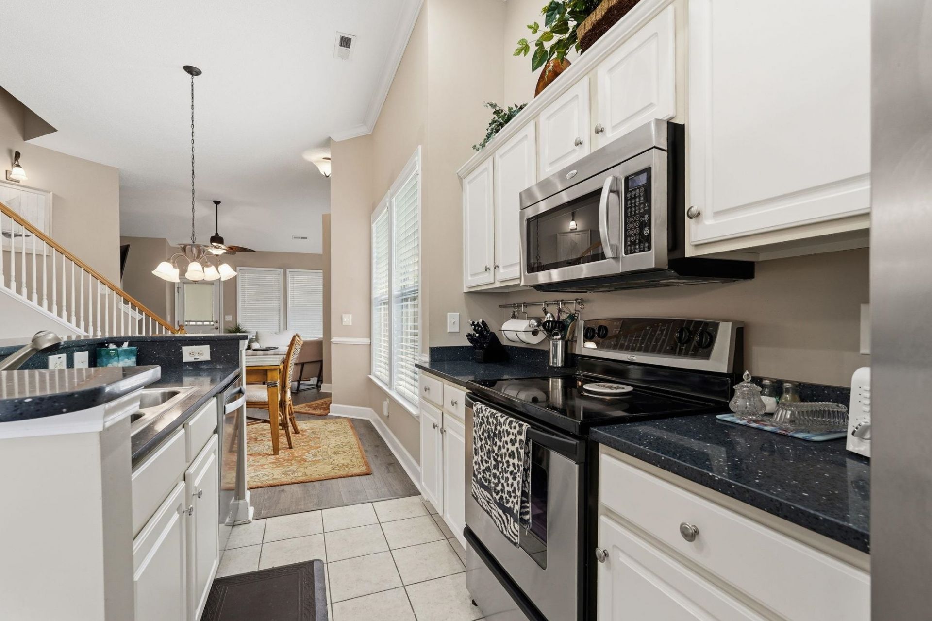 6095 Catalina Dr. Photo 11