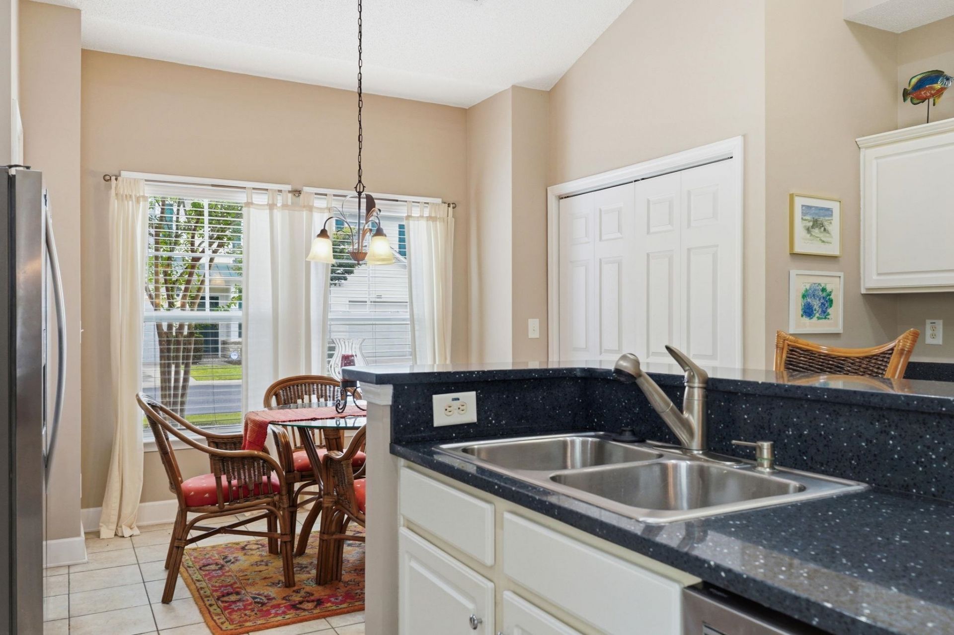 6095 Catalina Dr. Photo 13