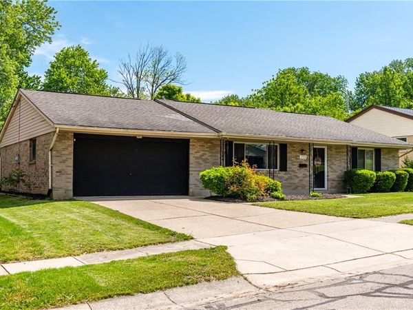 1725 Bayberry Drive, Miamisburg, OH 45342