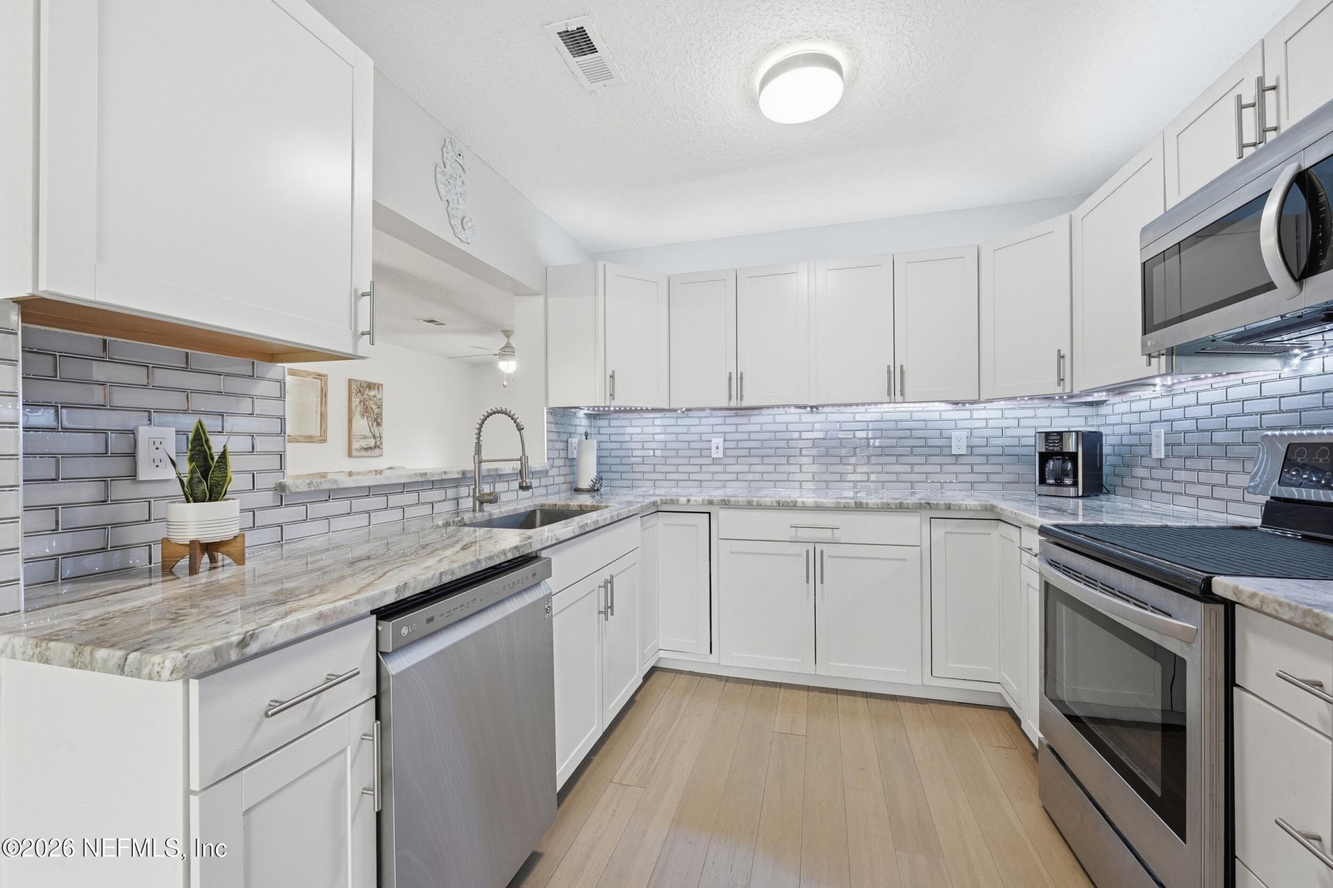 524 Patricia Lane, Jacksonville Beach, FL 32250 Photo