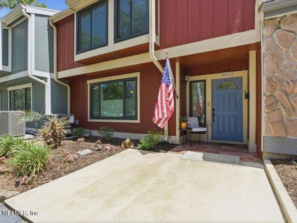 6213 LAKE LUGANO Drive, Unit 6213, Jacksonville, FL 32256