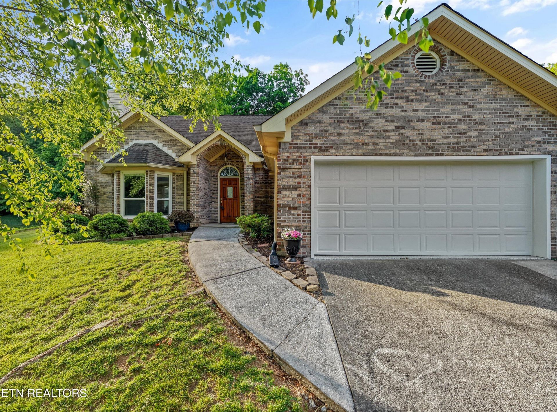 5504 Springridge Lane, Knoxville, TN 37931 Main Photo