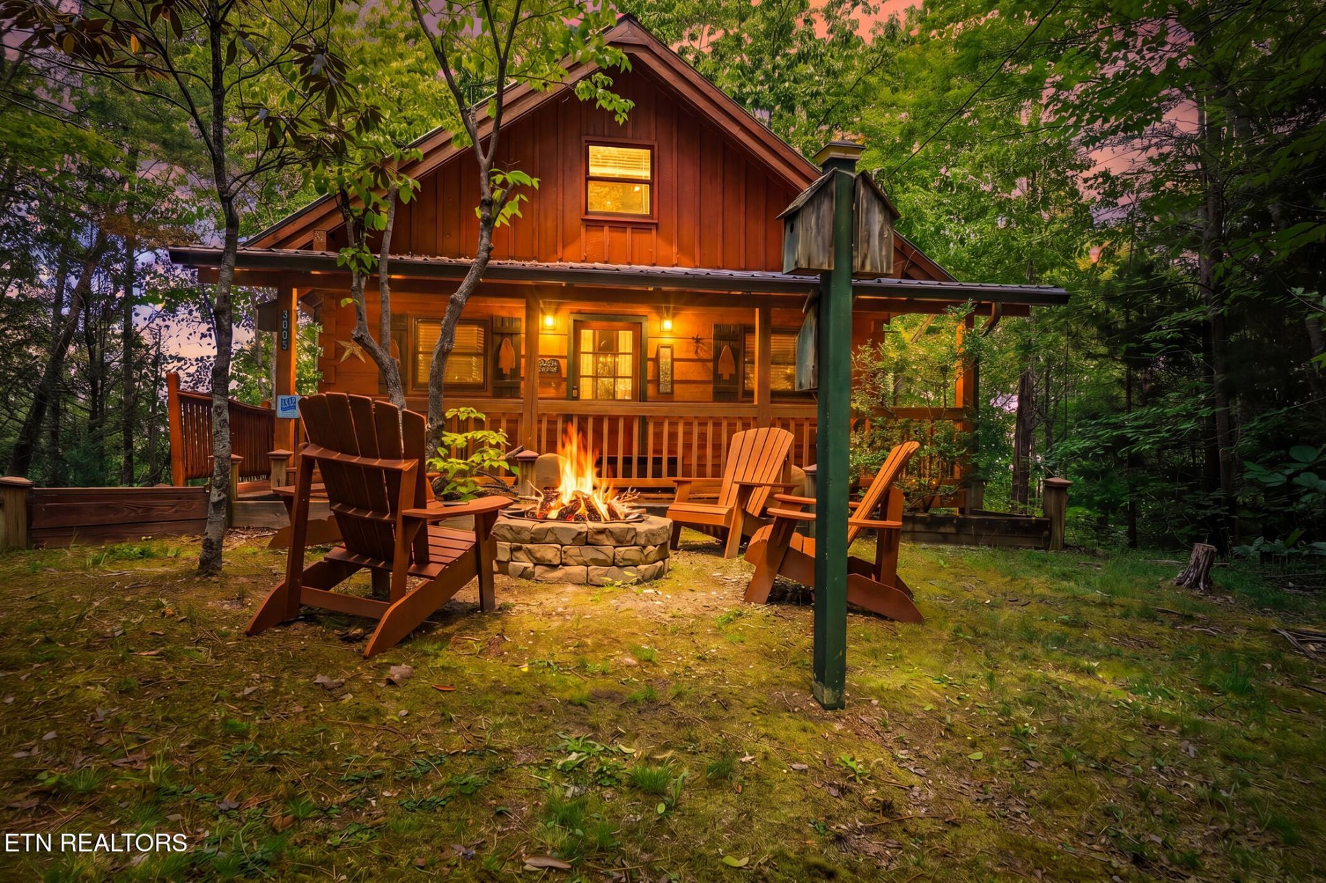 3005 Mountain Memories Way, Sevierville, TN 37876 Main Photo