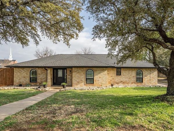 1134 Sunset Drive , Trophy Club, TX 76262