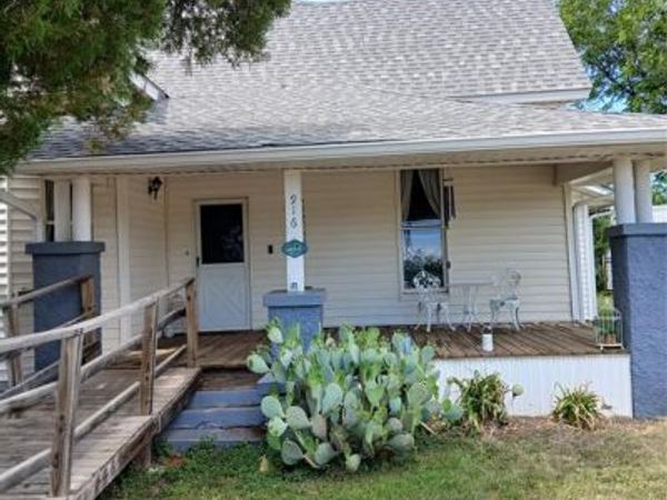 916 AUSTIN Street, Coleman, TX 76834