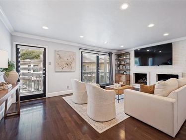 5930 Sandhurst Lane , Unit 218, Dallas, TX 75206