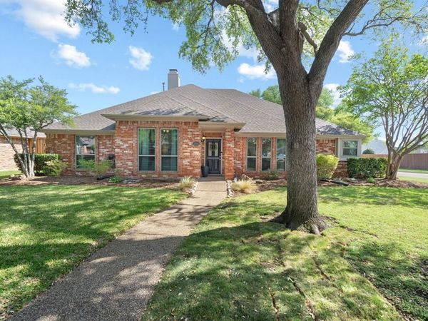 2424 Bowie Drive, Plano, TX 75025