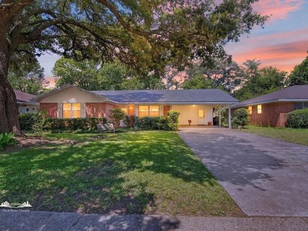 2026 Bermuda Street , Shreveport, LA 71105