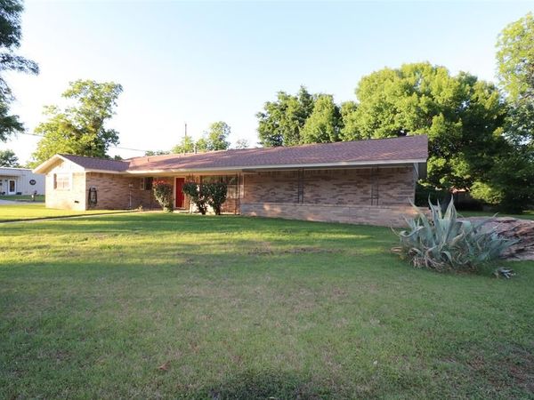 2100 14th Street, Brownwood, TX 76801