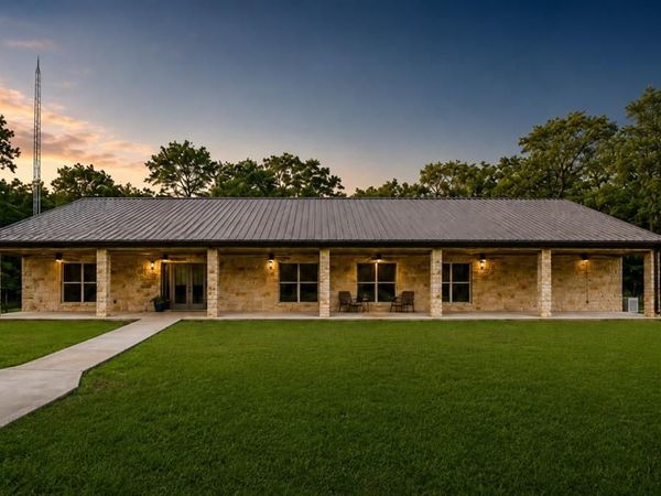592 RS County Road 1151, Emory, TX 75440