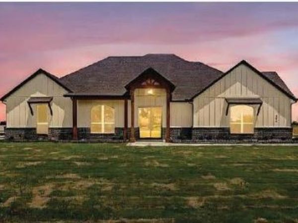 135 VZ County Road 3811 , Wills Point, TX 75169