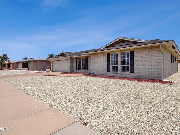 4056 E CAPRI Avenue, Mesa, AZ 85206
