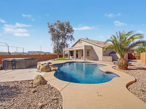 6302 N 69TH Drive, Glendale, AZ 85303