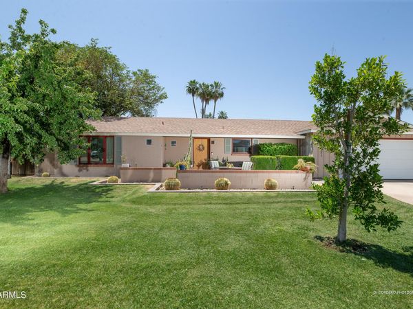 821 E Desert Park Lane, Phoenix, AZ 85020