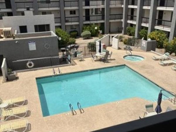 7494 E EARLL Drive, Unit 310, Scottsdale, AZ 85251