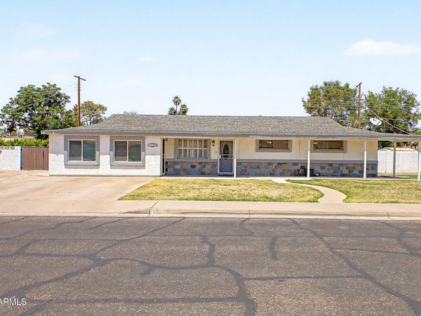 1522 W LAWRENCE Lane, Phoenix, AZ 85021