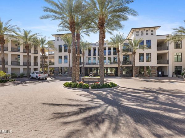 8 E BILTMORE Estate, Unit 114, Phoenix, AZ 85016