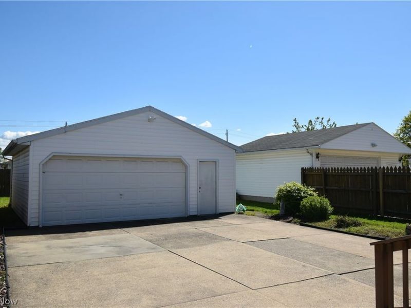 13129 Astor Avenue, Cleveland, OH 44135 Photo 29