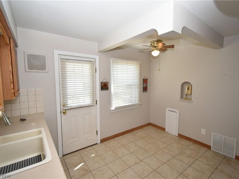 13129 Astor Avenue, Cleveland, OH 44135 Photo 9