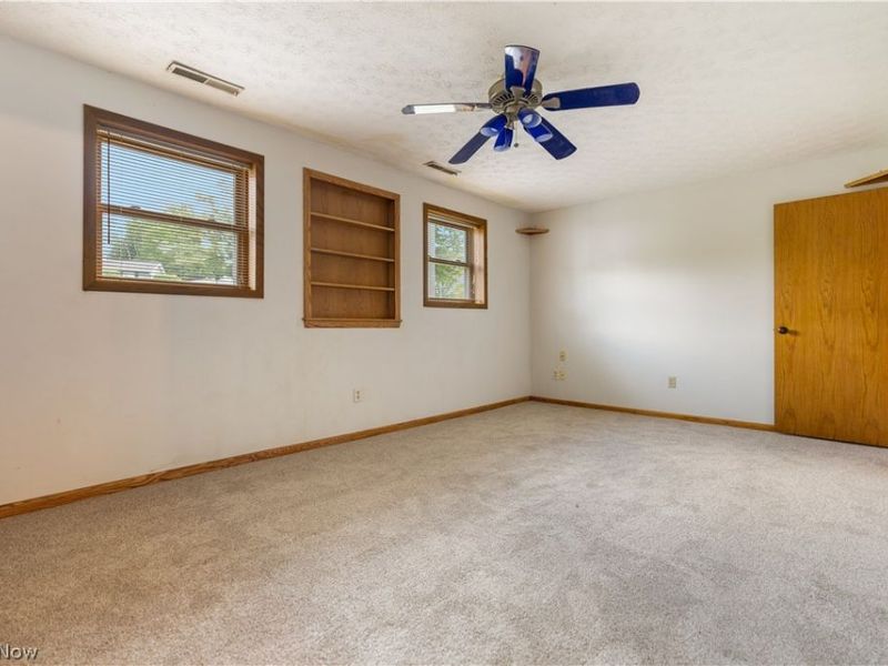 1478 Plateau Street NE, Uniontown, OH 44685 Photo 27