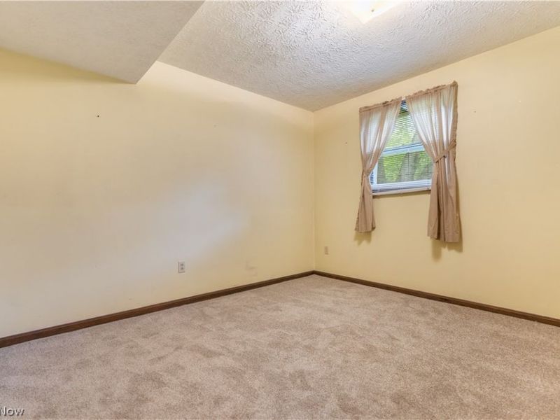 1478 Plateau Street NE, Uniontown, OH 44685 Photo 30